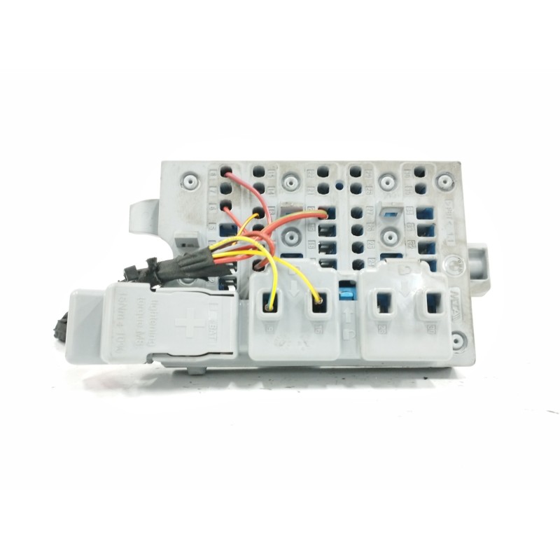 CAJA RELES / FUSIBLES