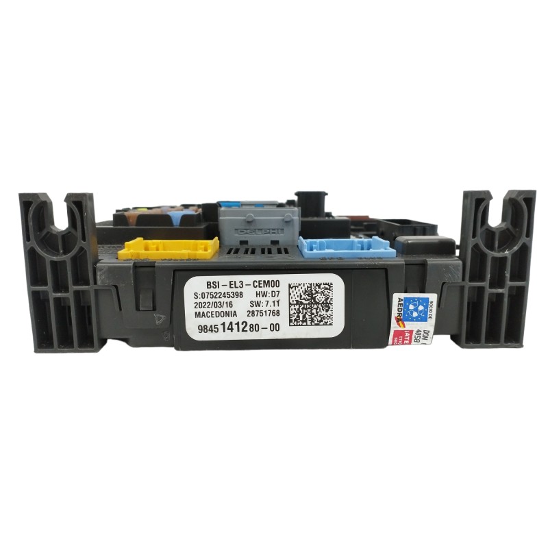 CAJA RELES / FUSIBLES