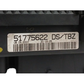 Recambio de caja reles / fusibles para fiat grande punto (199) 1.3 16v jtd cat referencia OEM IAM 51775622  