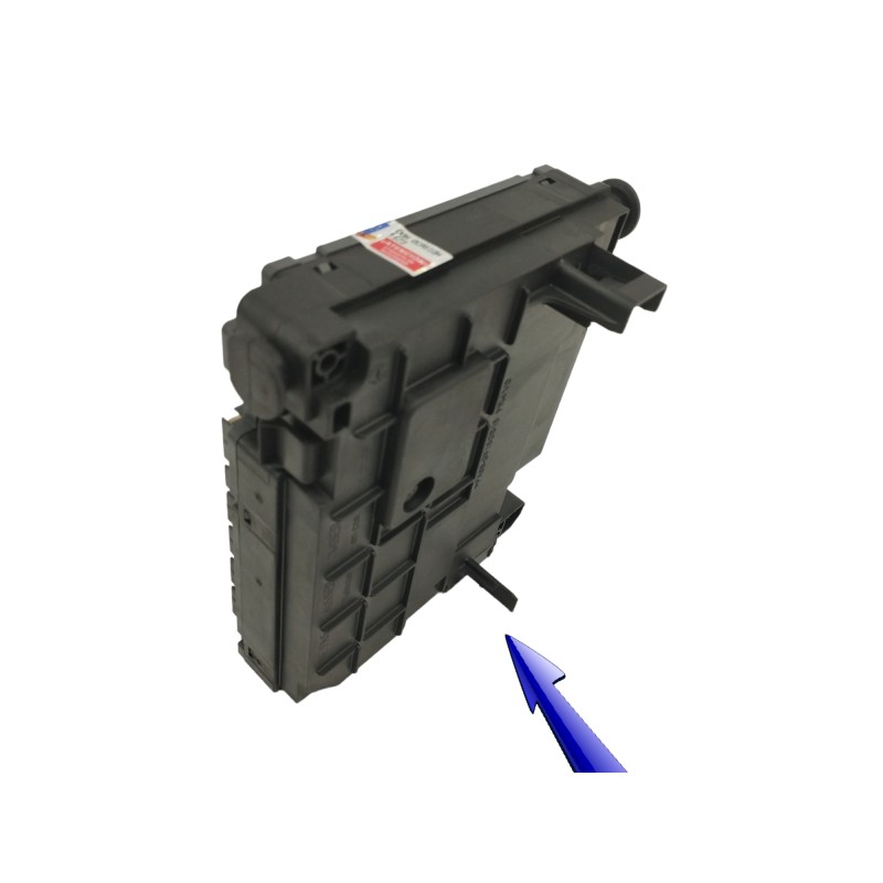 CAJA RELES / FUSIBLES SOPORTE DAÑADO