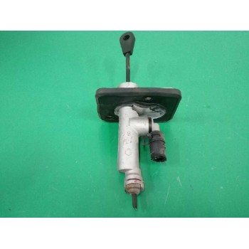 Recambio de bomba embrague para hyundai i30 1.4 cat referencia OEM IAM   
