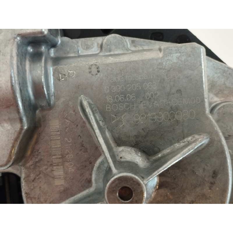 MOTOR LIMPIA TRASERO 0390205063