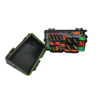 Recambio de caja reles / fusibles para fiat grande punto (199) 1.3 16v jtd cat referencia OEM IAM 51775622  