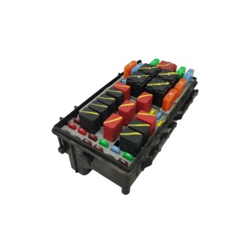 Recambio de caja reles / fusibles para fiat grande punto (199) 1.3 16v jtd cat referencia OEM IAM 51775622  