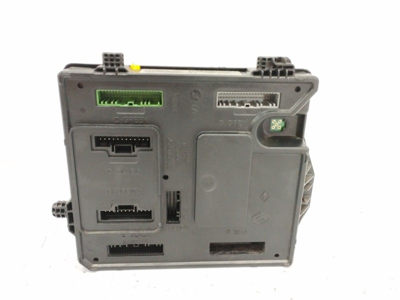 Recambio de modulo electronico para renault megane iii berlina 5 p 1.6 16v referencia OEM IAM 284B11887R S180098001 