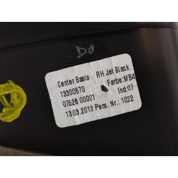 Recambio de rejilla aireadora para opel astra j gtc sportive referencia OEM IAM 13300570 CENTRAL DERECHA 