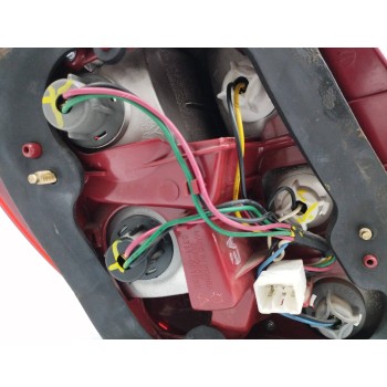 Recambio de piloto trasero derecho para chevrolet nubira berlina 2.0 diesel cat referencia OEM IAM   