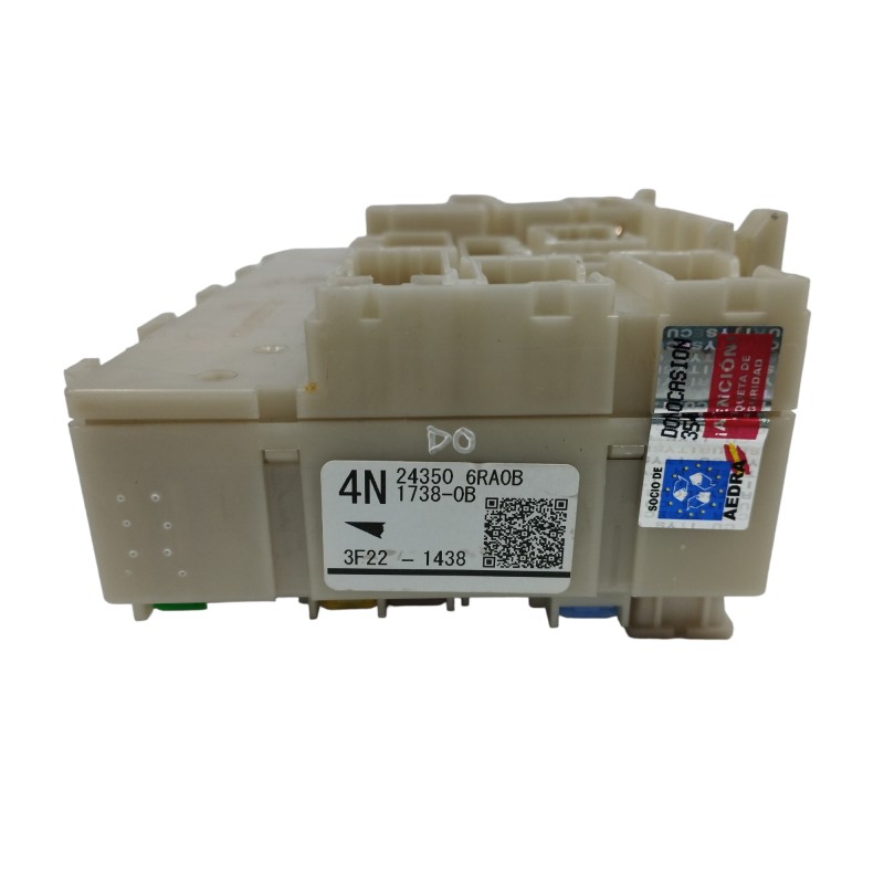 CAJA RELES / FUSIBLES