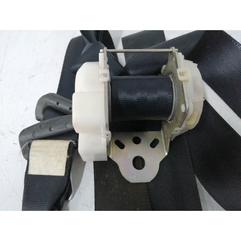 CINTURON SEGURIDAD TRASERO DERECHO