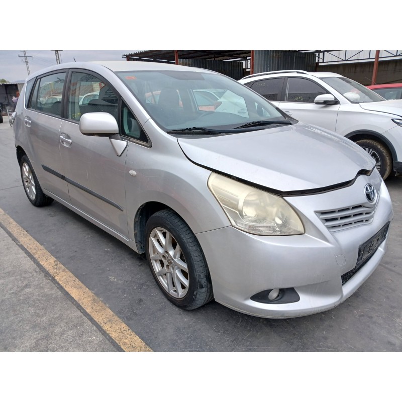 TOYOTA COROLLA VERSO (R1)
