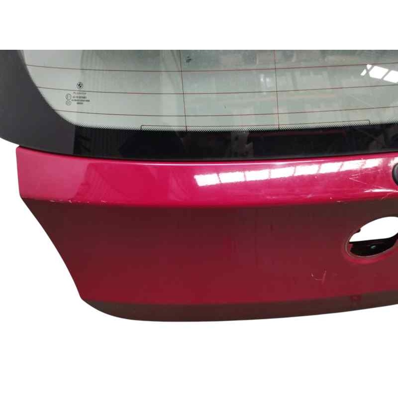 PORTON TRASERO OBSERVAR FOTOS