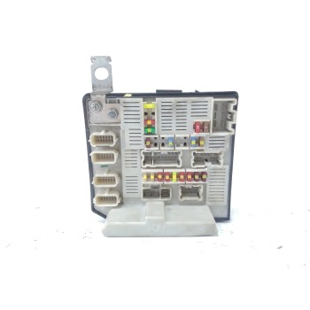 CAJA RELES / FUSIBLES 8200481866 519158075 