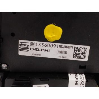 Recambio de sistema audio / radio cd para opel astra j lim. 1.7 16v cdti referencia OEM IAM 13360091 CONTROLES RADIO 