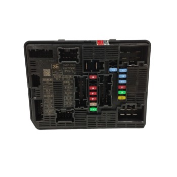 Recambio de caja reles / fusibles para nissan qashqai iii (j12) 1.3 dig-t referencia OEM IAM 284B76RA2D  