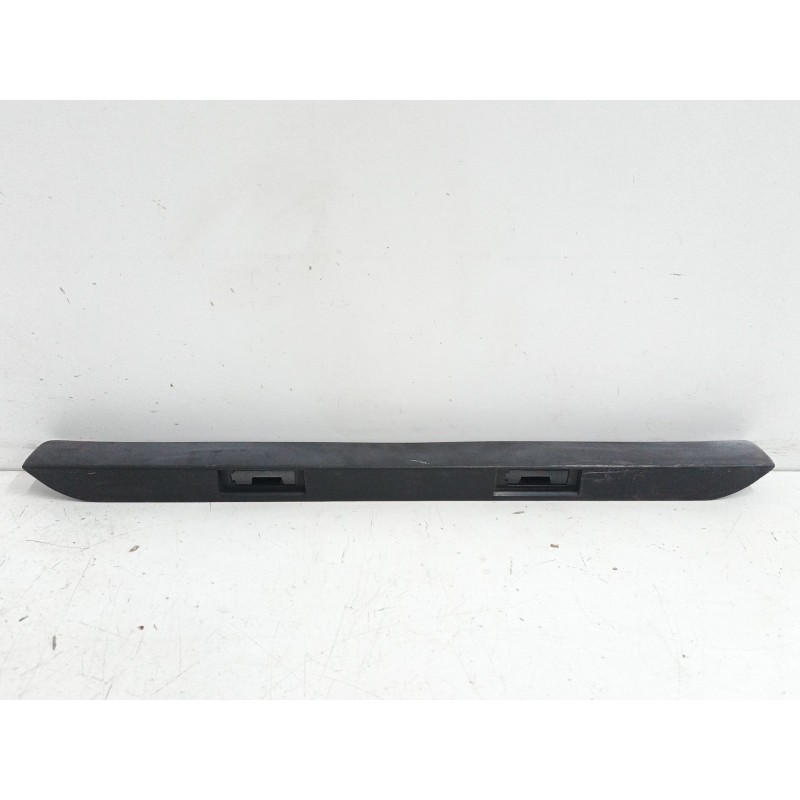 Recambio de molduras traseras para peugeot boxer kombi (rs3000)(333) 2.2 hdi fap cat referencia OEM IAM 1307272070  