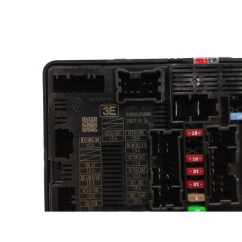 Recambio de caja reles / fusibles para nissan qashqai iii (j12) 1.3 dig-t referencia OEM IAM 284B76RA2D  