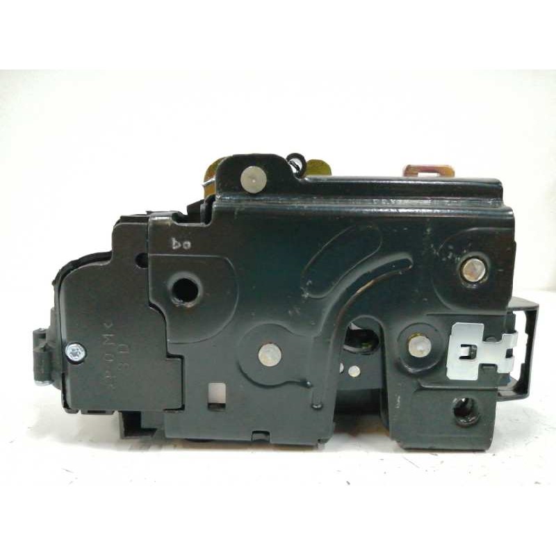 Recambio de cerradura puerta trasera derecha para volkswagen bora berlina (1j2) referencia OEM IAM 3B4839016  
