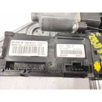 Recambio de elevalunas delantero izquierdo para renault megane iii berlina 5 p 1.6 16v referencia OEM IAM 807315510R  