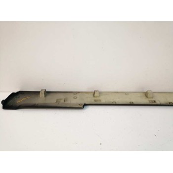 Recambio de moldura para mercedes-benz vito caja cerrada 6.03  2.1 cdi referencia OEM IAM A6396913208 LATERAL IZQUIERDO 