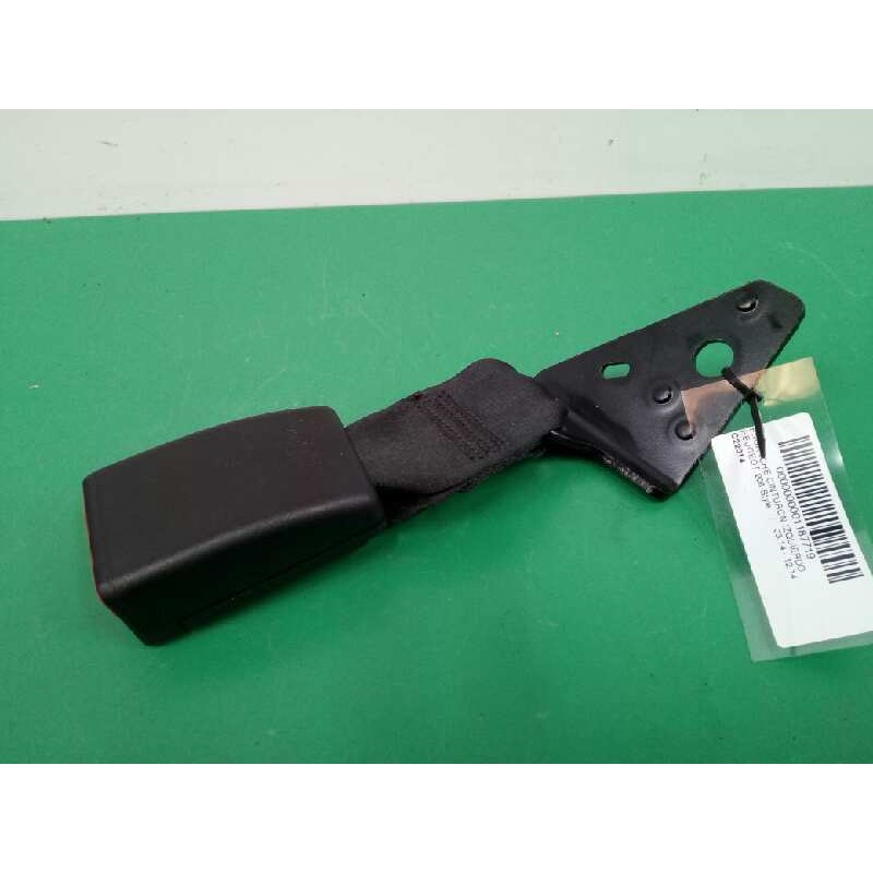 Recambio de enganche cinturon izquierdo para peugeot 208 style referencia OEM IAM  TRASERO 