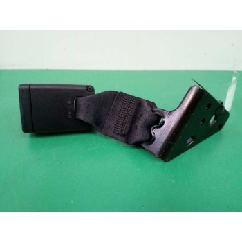 Recambio de enganche cinturon izquierdo para peugeot 208 style referencia OEM IAM  TRASERO 
