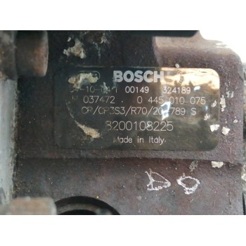 Recambio de bomba inyeccion para renault megane ii classic berlina confort dynamique referencia OEM IAM 8200108225 0445010075 