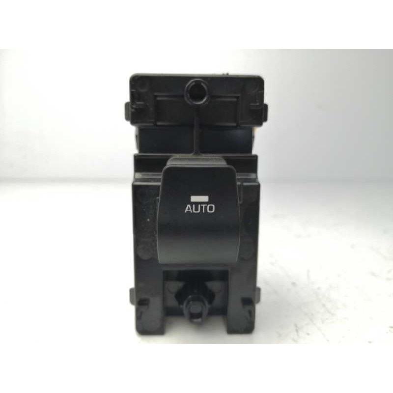 Recambio de mando elevalunas delantero derecho para hyundai ioniq tecno hybrid referencia OEM IAM 93575G2060  