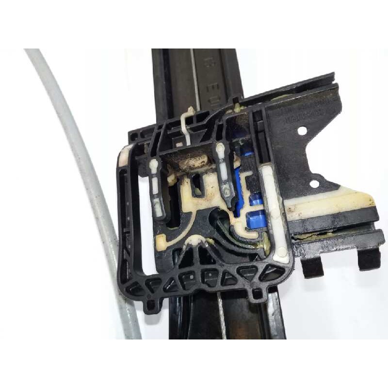 ELEVALUNAS DELANTERO DERECHO 5Q0959801B