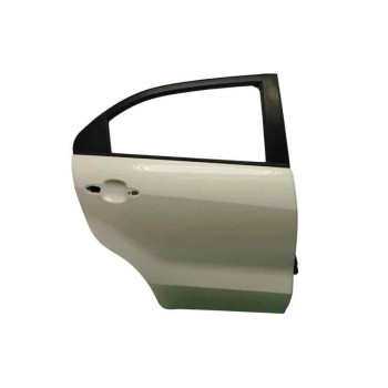 PUERTA TRASERA DERECHA 770041W210 NECESITA REPARACION 