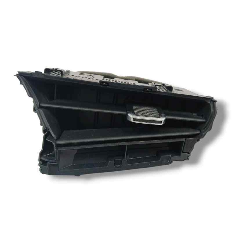 Recambio de rejilla aireadora para toyota corolla station wagon (_e21_) 2.0 hybrid (mzeh12) referencia OEM IAM 5566002510 LADO D