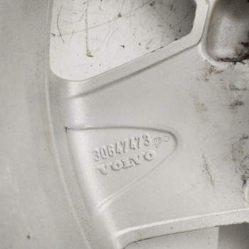 Recambio de llanta para volvo xc70 2.4 diesel cat referencia OEM IAM 30647473 7,0JX16X49 5H 5X108
