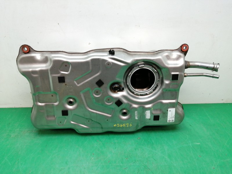 Recambio de deposito combustible para bmw serie x3 (g01) 2.0 referencia OEM IAM 16119884446 16119456499 
