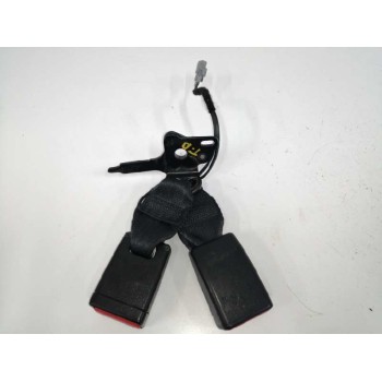 ENGANCHE CINTURON DERECHO 878167711R TRASERO 