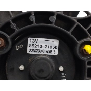 Recambio de electroventilador para ssangyong rodius 2.7 turbodiesel cat referencia OEM IAM 8821021050  