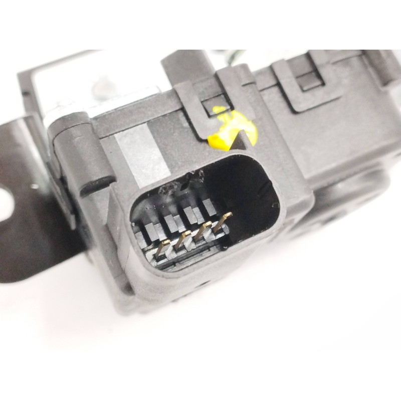 CERRADURA MALETERO / PORTON