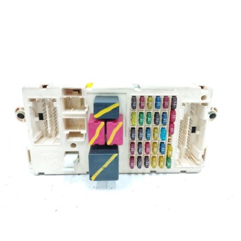 CAJA RELES / FUSIBLES 60684628 50120180003 