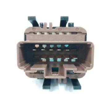 Recambio de mando elevalunas delantero izquierdo para renault megane ii berlina 5p referencia OEM IAM 8200315040  