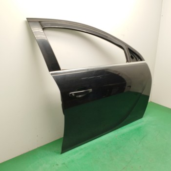 Recambio de puerta delantera derecha para opel insignia berlina 2.0 16v cdti referencia OEM IAM   