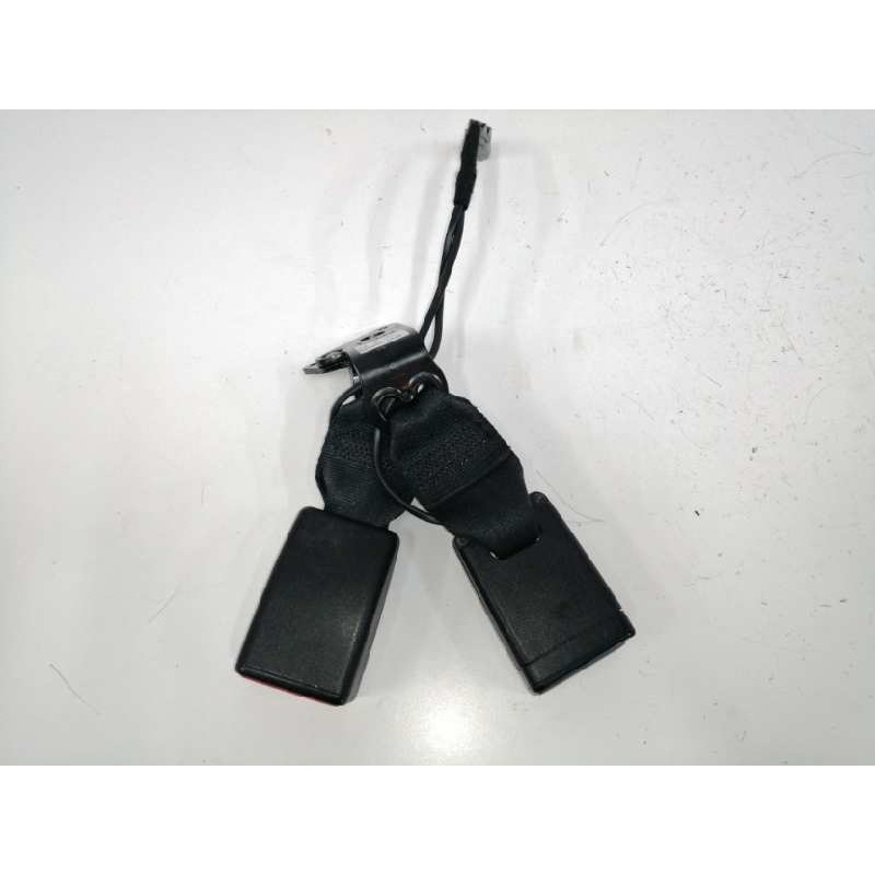 Recambio de enganche cinturon izquierdo para renault clio iv 1.5 dci diesel fap referencia OEM IAM 878176563R TRASERO 