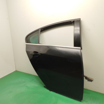 Recambio de puerta trasera derecha para opel insignia berlina 2.0 16v cdti referencia OEM IAM   