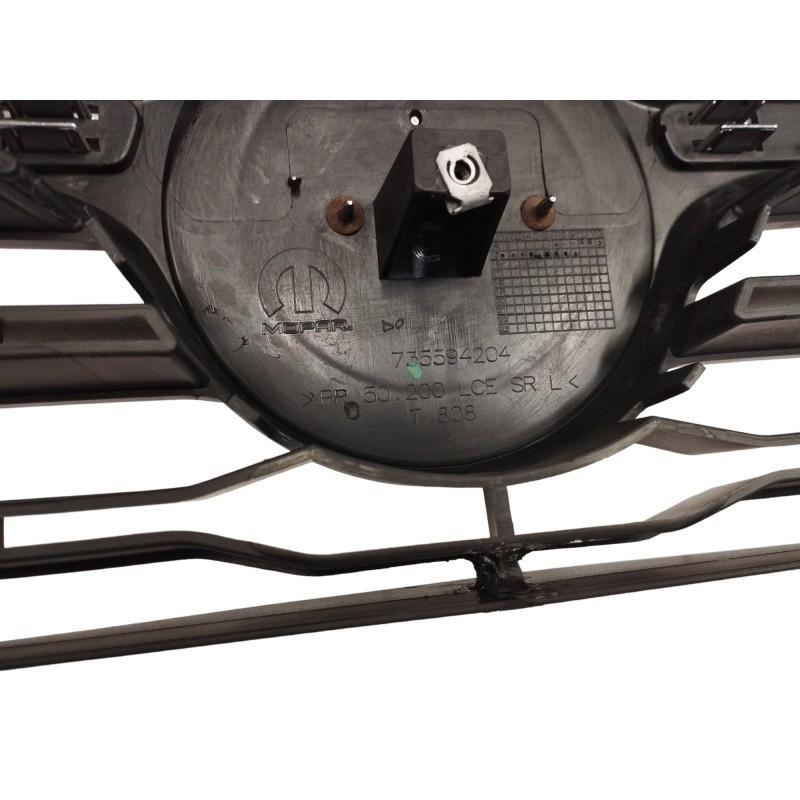 REJILLA DELANTERA OBSERVAR FOTOS