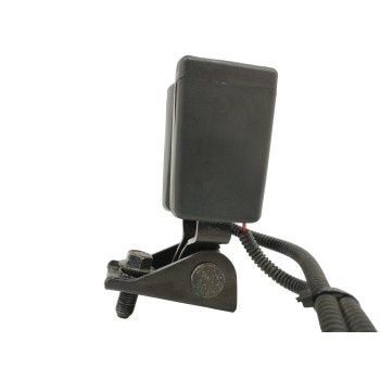 Recambio de enganche cinturon izquierdo para kia cee´d 1.4 cat referencia OEM IAM  TRASERO 