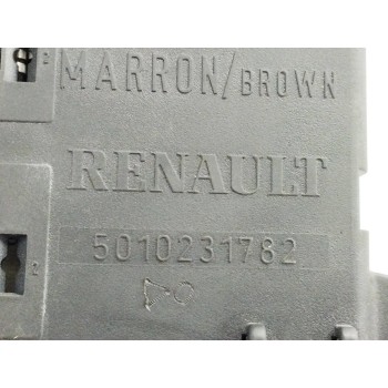 Recambio de caja reles / fusibles para renault 430 magnum e2 fsafe mod. 430.18 t gv 316 kw larga distancia referencia OEM IAM 50