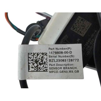 Recambio de tapa exterior combustible para tesla model 3 ev referencia OEM IAM 147660800D OBSERVAR FOTO 150551400D