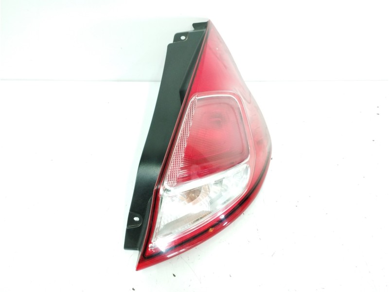 Recambio de piloto trasero derecho para ford fiesta (ccn) 1.25 16v cat referencia OEM IAM C1BB13404A  