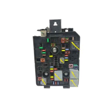 Recambio de caja reles / fusibles para opel corsa e 1.4 referencia OEM IAM 39068005  