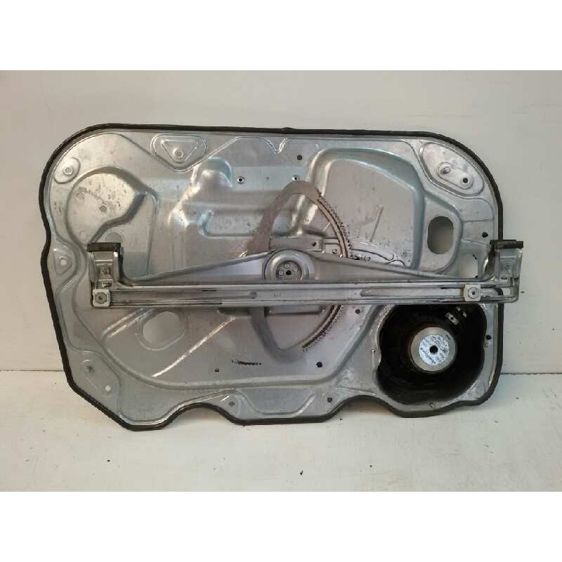 ELEVALUNAS DELANTERO DERECHO 3M51R203A28BL