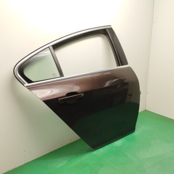 Recambio de puerta trasera derecha para opel insignia berlina 2.0 cdti cat referencia OEM IAM   