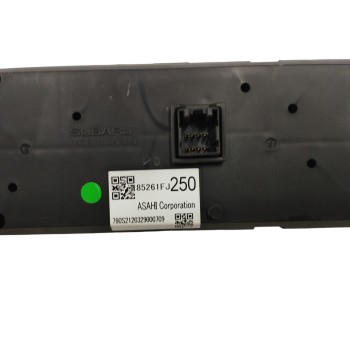 Recambio de pantalla multifuncion para subaru xv 2.0 cat referencia OEM IAM 85261FJ250  