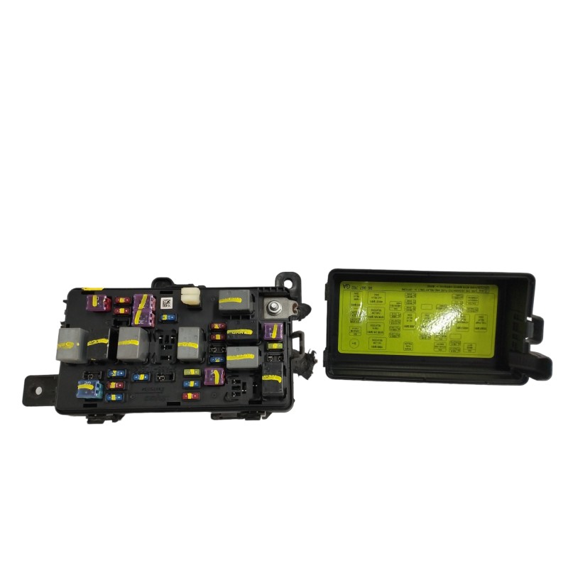 CAJA RELES / FUSIBLES